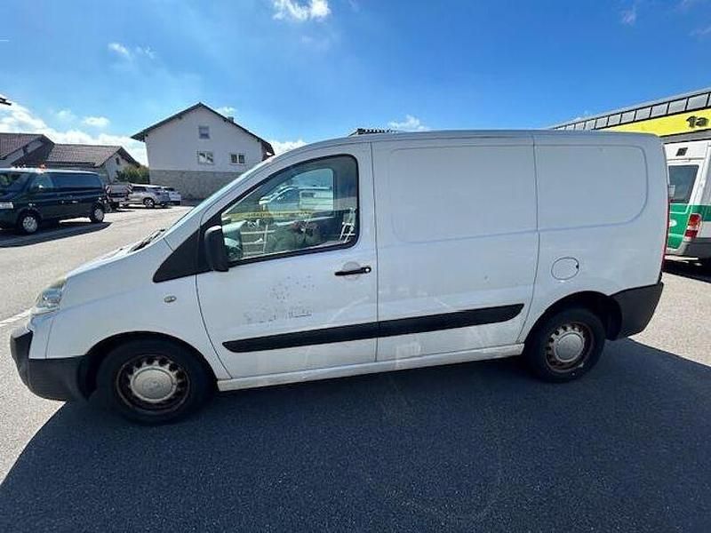 Gebraucht Peugeot Expert 136 PS (100 kW) 2009 Weiß Van