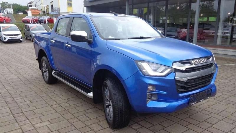 Gebraucht Isuzu D-Max 163 PS (119 kW) 2024 Blau SUV