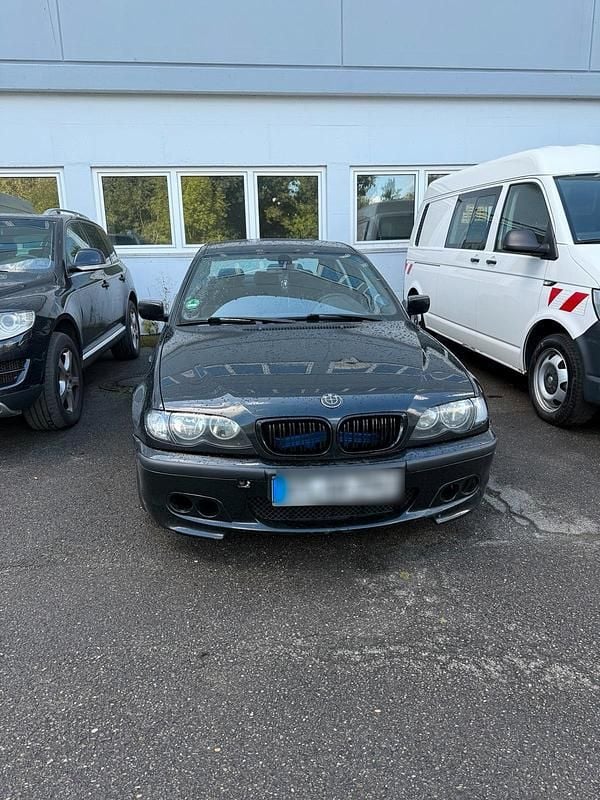 Schwarz Gebraucht 2004 BMW 320 Limousine | 1.500 € (Superpreis) - Bild 1/4