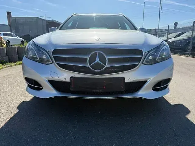 Gebraucht Mercedes E220 170 PS (125 kW) 2014 Silber Kombi