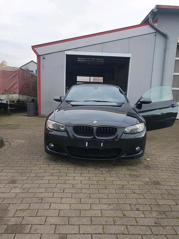 Schwarz Gebraucht 2007 BMW 335 M Sport Coupé | 15.000 € (Fairer Preis) - Bild 1/4
