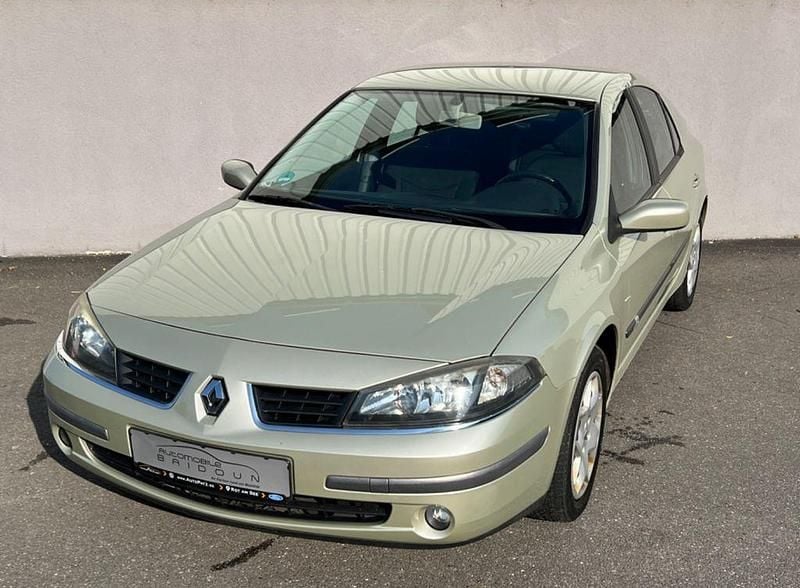 Gebraucht Renault Laguna II 111 PS (81 kW) 2005 Gelb Limousine
