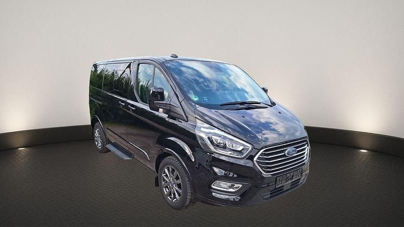 Schwarz Gebraucht 2022 Ford Tourneo Titanium X Van / Kleinbus | 34.990 € (Superpreis) - Bild 1/4