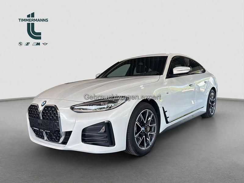 Mineralweiß (metallic) Gebraucht 2022 BMW 430 Sport Line Coupé | 38.390 € (Guter Preis) - Bild 1/4