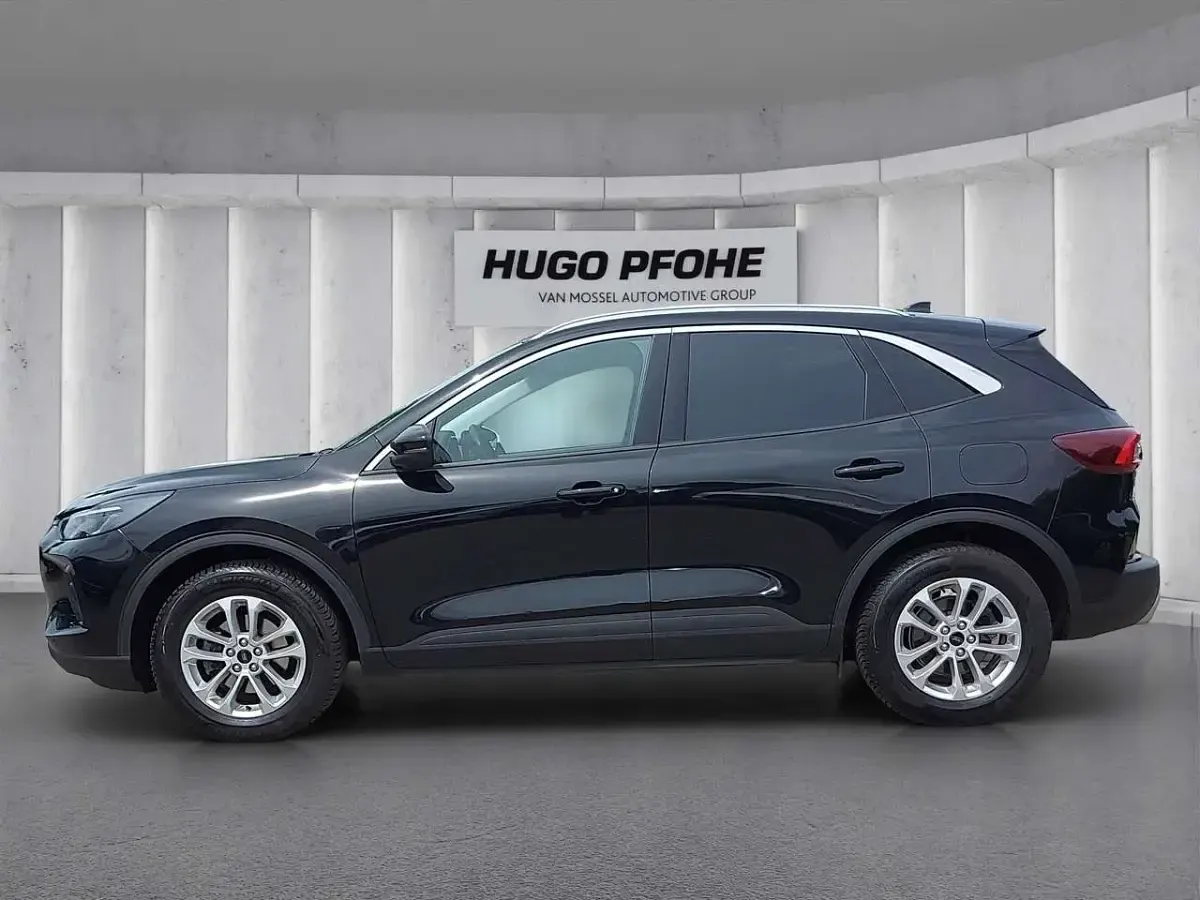 Gebraucht Ford Kuga Titanium 186 PS (136 kW) 2024 Obsidian schwarz metallic SUV