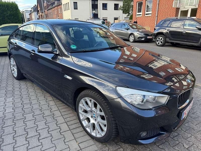 Gebraucht BMW 530 M Sport 258 PS (189 kW) 2013 Sophistograu brillanteffekt me Limousine