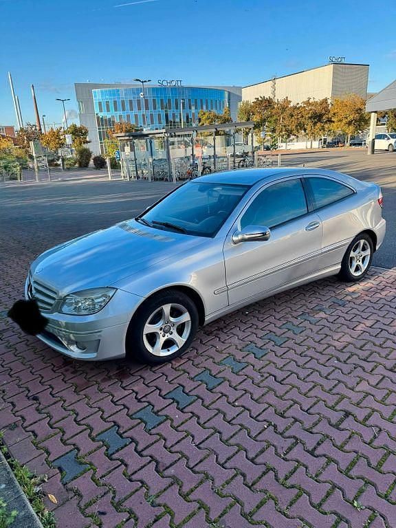 Silber Gebraucht 2009 Mercedes CLC180 Kleinwagen | 7.000 € (Fairer Preis) - Bild 1/4