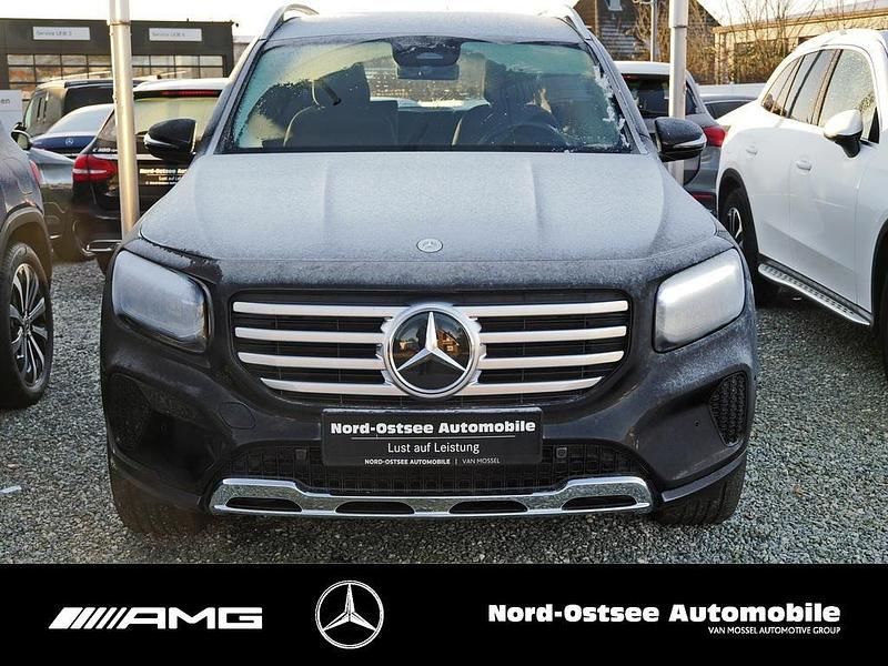 Gebraucht Mercedes GLB200 Progressive 150 PS (110 kW) 2025 Metalliclack kosmosschwarz SUV