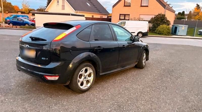 Gebraucht Ford Focus 109 PS (80 kW) 2009 Schwarz Limousine