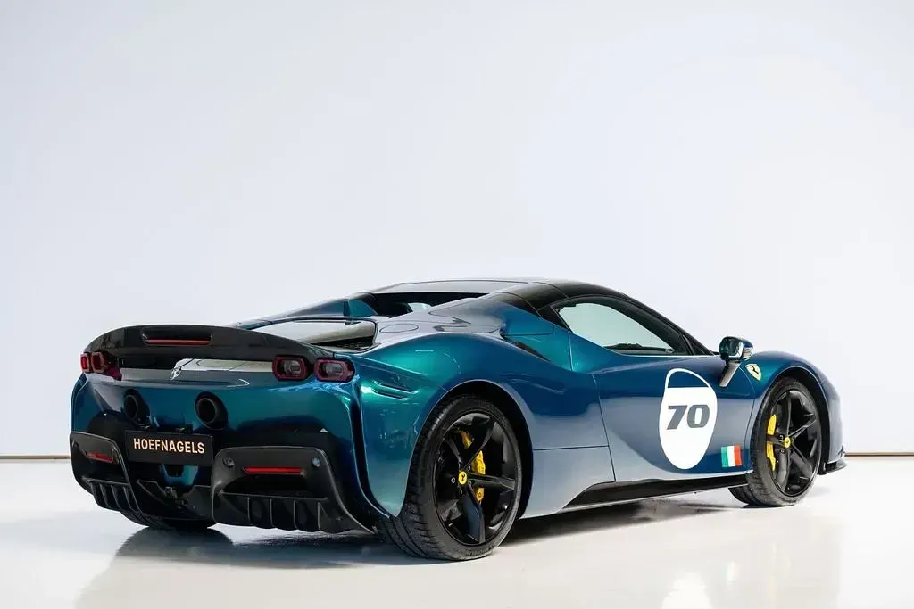Second-hand Ferrari SF90 780 CP (573 kW) 2023 Albastru Cabrio