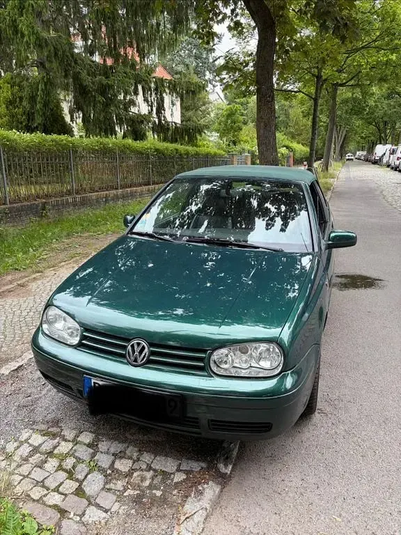 Gebraucht VW Golf Classicline 90 PS (66 kW) 1998 Grün Cabrio