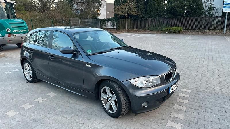 Gebraucht BMW 118 129 PS (94 kW) 2005 Grau Kleinwagen