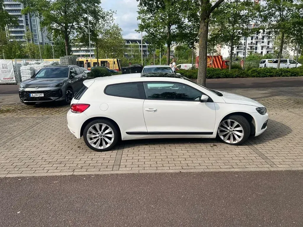 Gebraucht VW Scirocco 122 PS (89 kW) 2010 Weiß Coupé