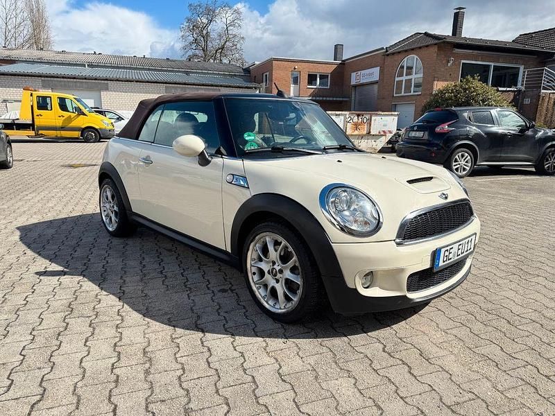 Gebraucht Mini Cooper S Cabriolet 174 PS (127 kW) 2009 Pepper white Cabrio
