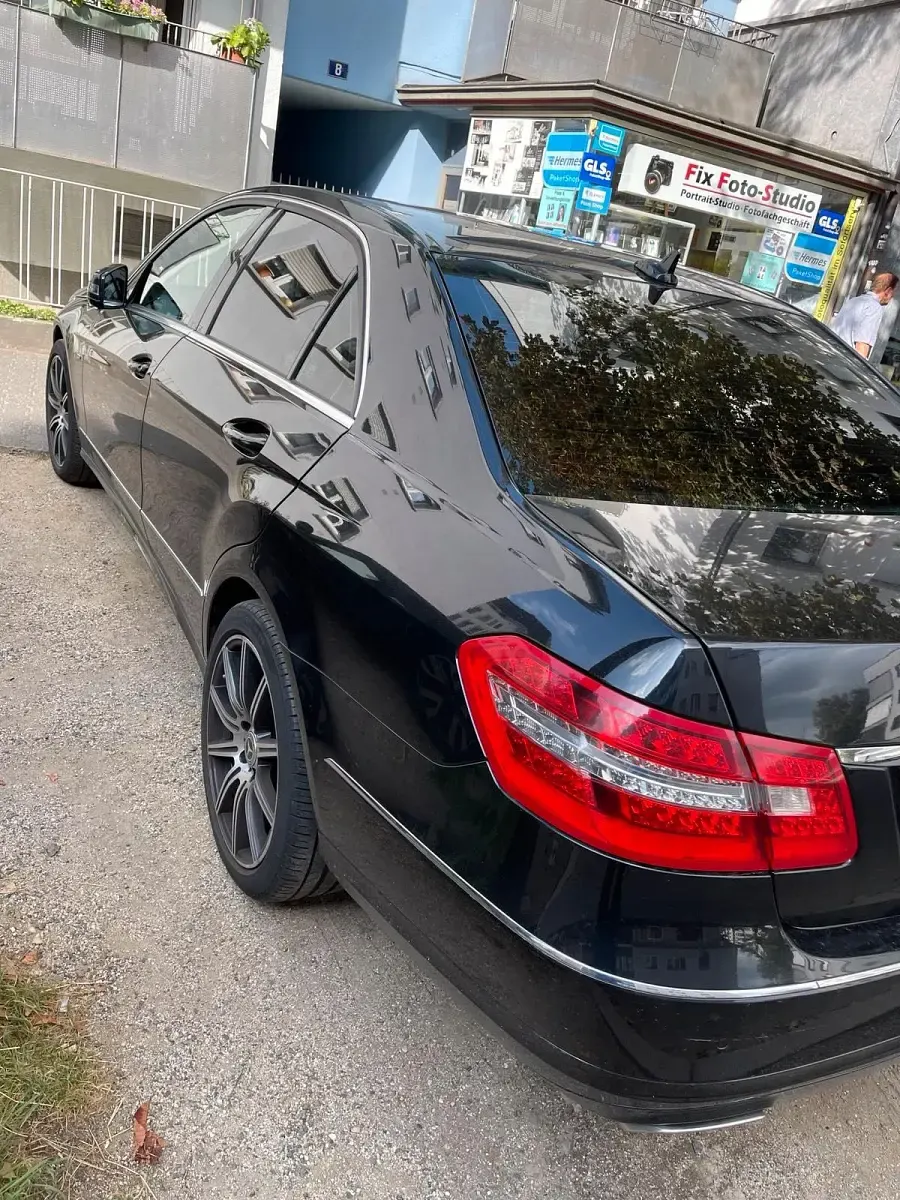 Gebraucht Mercedes C180 184 PS (135 kW) 2012 Schwarz Limousine