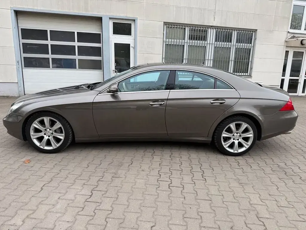 Gebraucht Mercedes CLS320 224 PS (164 kW) 2007 Grau Coupé