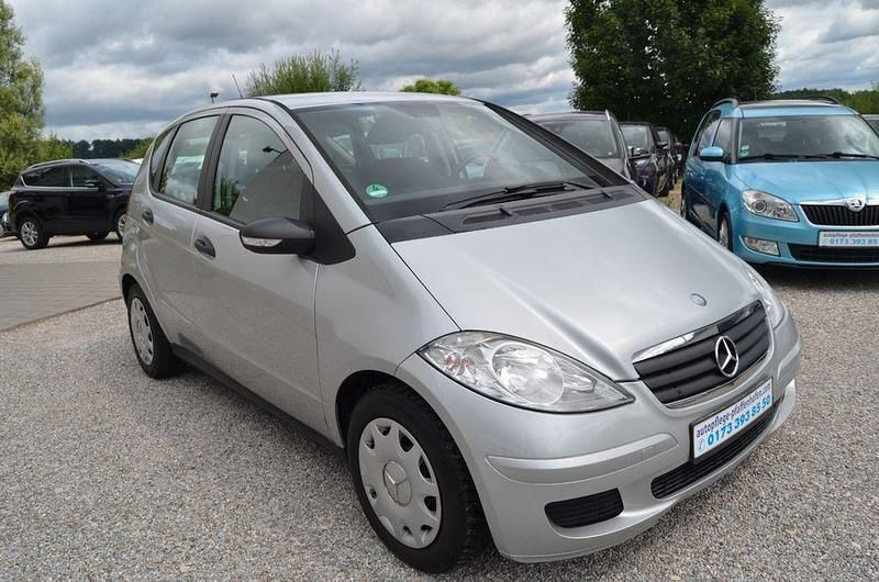 Silber Gebraucht 2006 Mercedes A180 Limousine | 950 € (Fairer Preis) - Bild 1/4