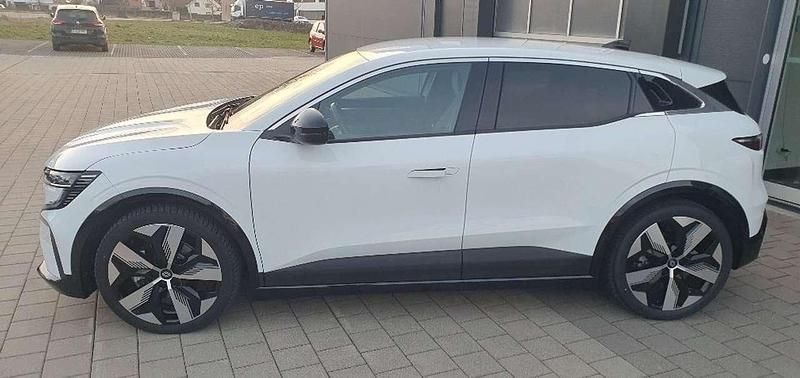 Gebraucht Renault Megane E-Tech Techno 96 kW (131 PS) 2022 Artisweiß Limousine