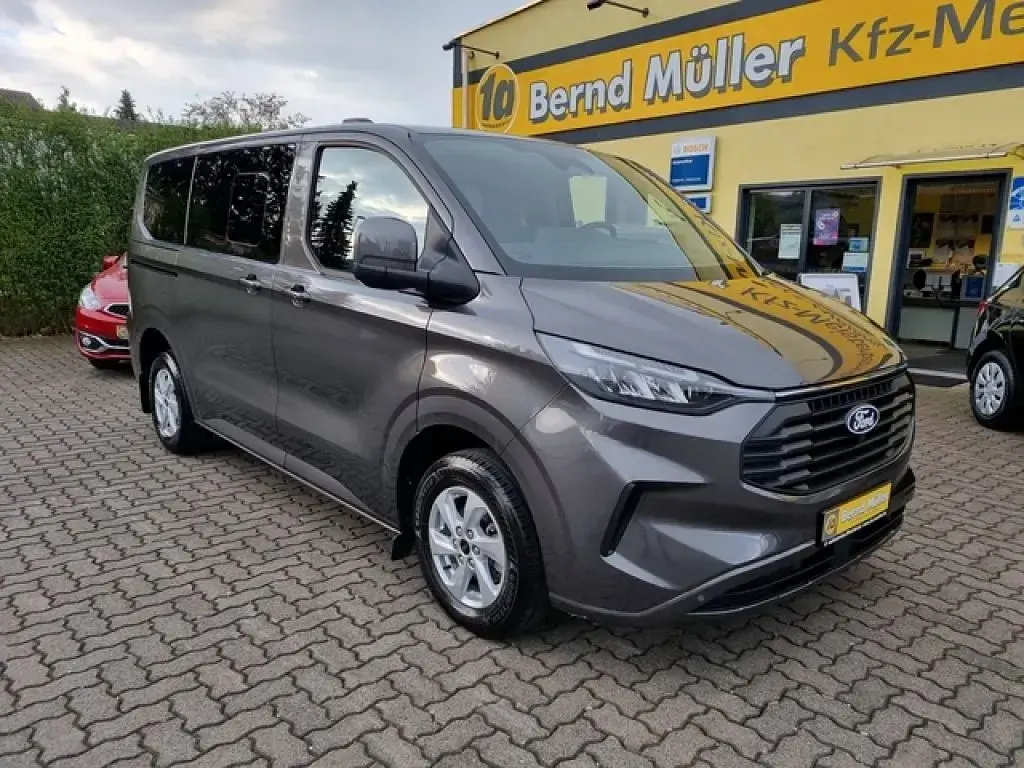 Gebraucht Ford Transit Custom 136 PS (100 kW) 2025 Magneticgrau (metallic) (metallic) Kombi