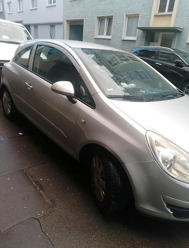 Gebraucht Opel Corsa 80 PS (58 kW) 2007 Silber Kleinwagen