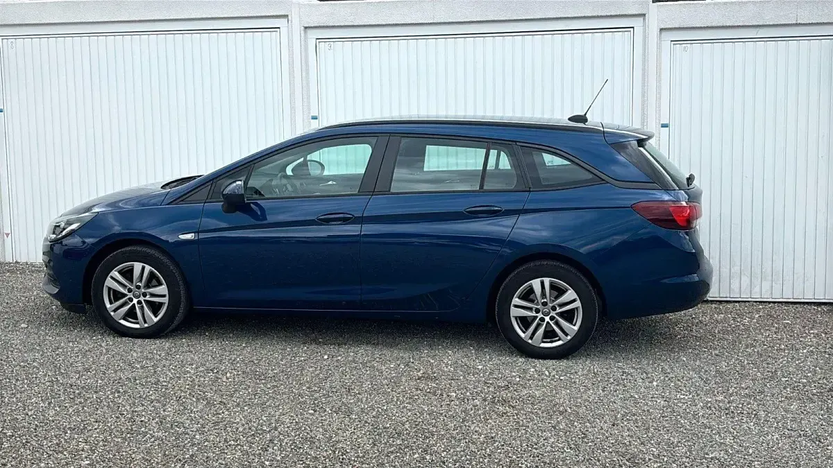 Używany Opel Astra 145 KM (106 kW) 2020 Niebieski Kombi