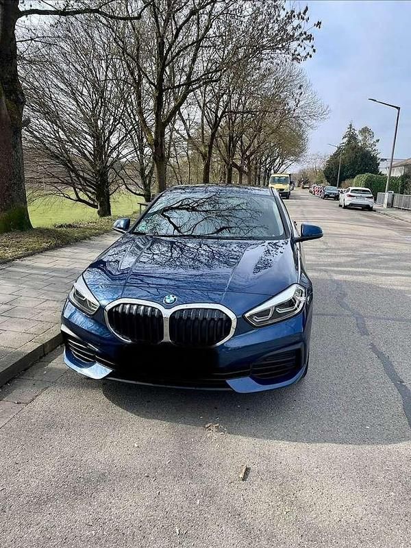 Gebraucht BMW 118 Advantage 143 PS (105 kW) 2022 Blau Kleinwagen