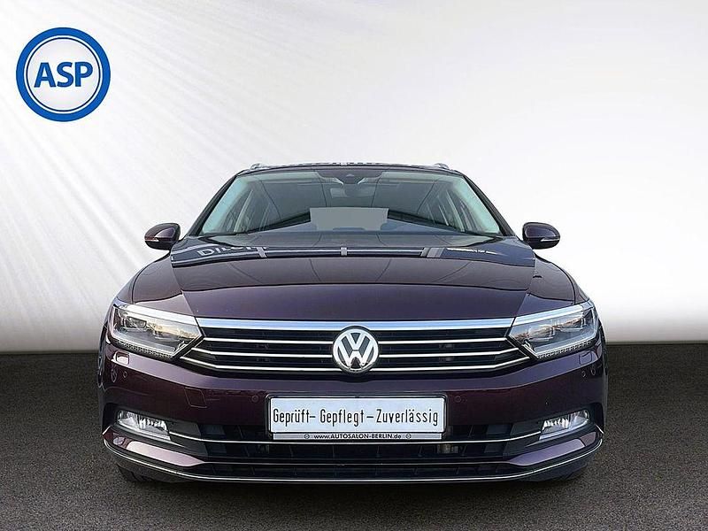 Gebraucht VW Passat Highline 220 PS (161 kW) 2016 Rot (crimson red metallic) Kombi
