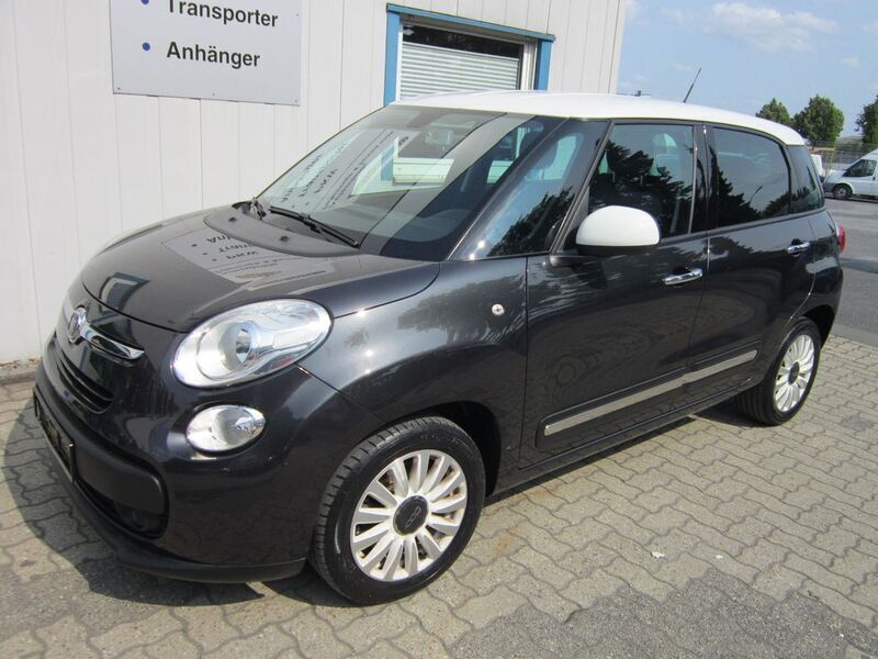 Grau Gebraucht 2015 Fiat 500L Mystyle Van / Kleinbus | 6.890 € (Fairer Preis) - Bild 1/4