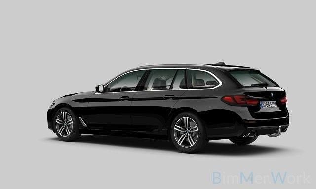 Gebraucht BMW 530 Sport Line 286 PS (210 kW) 2022 Schwarz Limousine