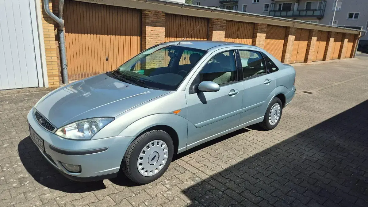 Gebraucht Ford Focus Ghia 116 PS (85 kW) 2004 Grün Limousine