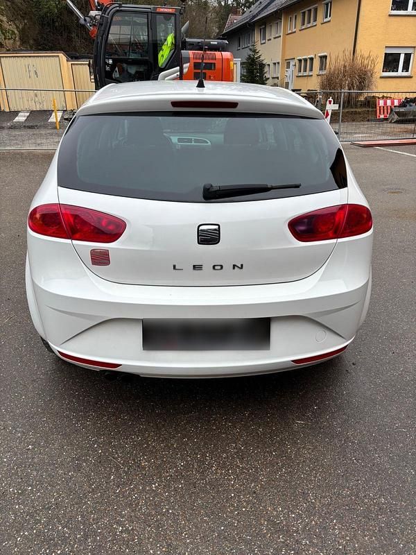 Gebraucht Seat Leon 140 PS (102 kW) 2012 Weiß Kleinwagen