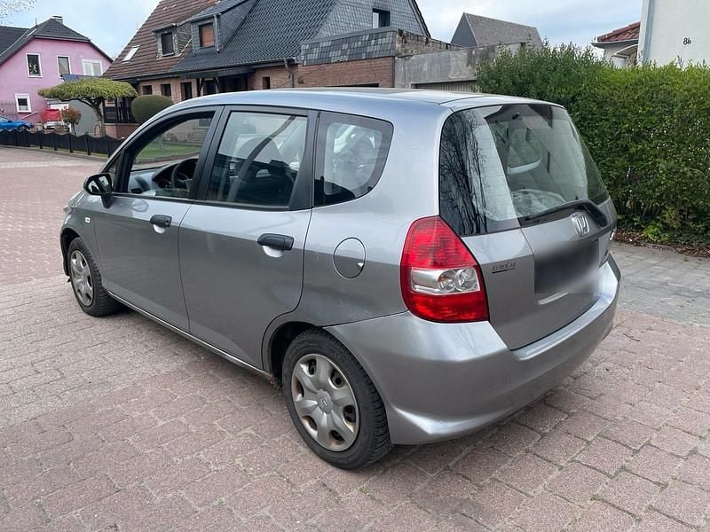 Gebraucht Honda Jazz 77 PS (56 kW) 2007 Grau Kleinwagen