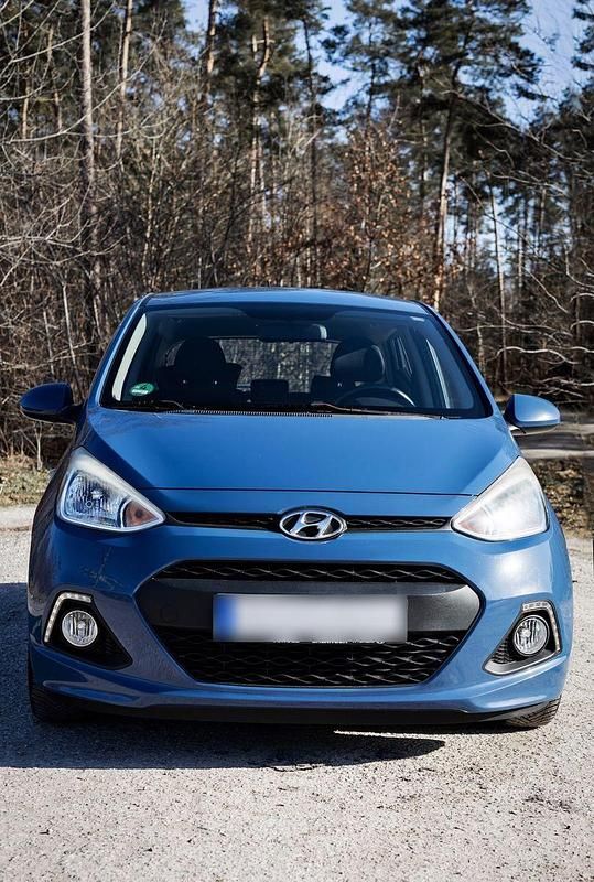 Gebraucht Hyundai i10 Style 69 PS (50 kW) 2014 Blau Kleinwagen