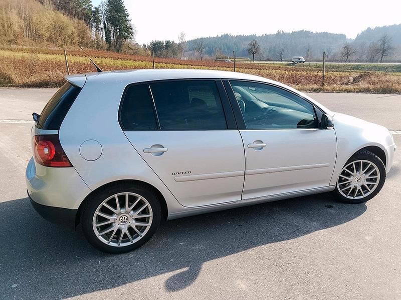 Gebraucht VW Golf VI 80 PS (58 kW) 2008 Silber Kleinwagen