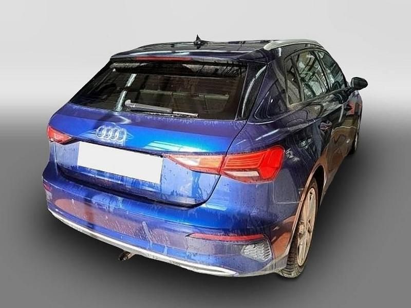 Gebraucht Audi A3 Advanced Plus 150 PS (110 kW) 2022 Blau Limousine