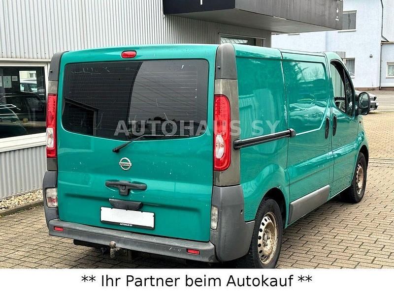 Weiß Gebraucht 2006 Nissan Primastar Van / Kleinbus | 4.950 € - Bild 1/4