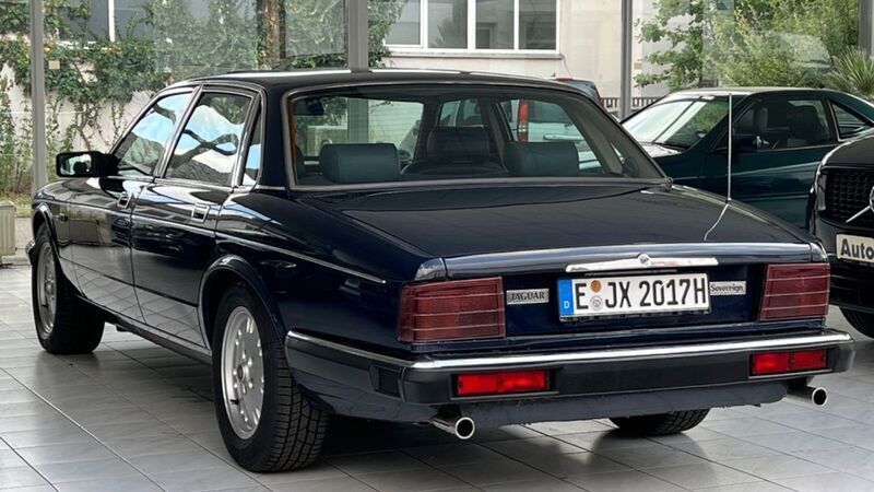 Gebraucht Jaguar XJ6 212 PS (155 kW) 1988 Blau Limousine