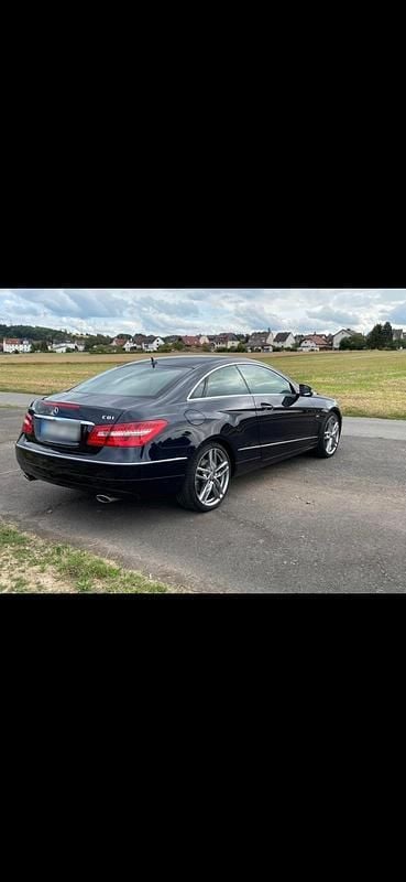 Second-hand Mercedes E350 231 CP (169 kW) 2010 Albastru Coupe