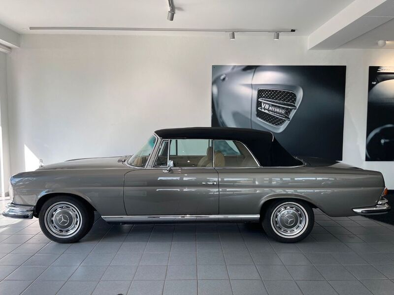 Gebraucht Mercedes W111 SE 170 PS (125 kW) 1970 Grau  farbnr.: 172 Cabrio