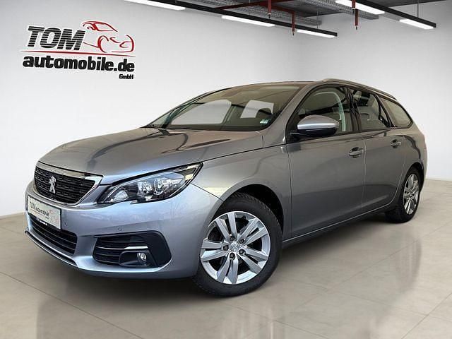Gebraucht Peugeot 308 Active 131 PS (96 kW) 2018 Grau Kombi
