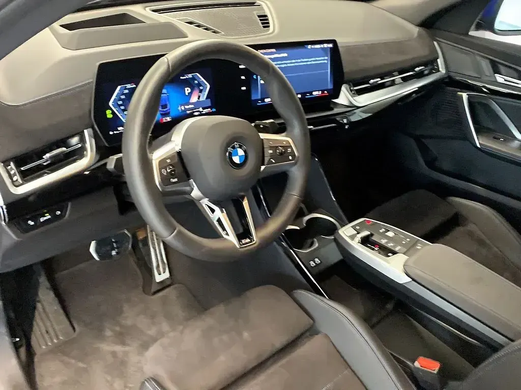 Gebraucht BMW X2 M Sport 156 PS (114 kW) 2025 Blau SUV