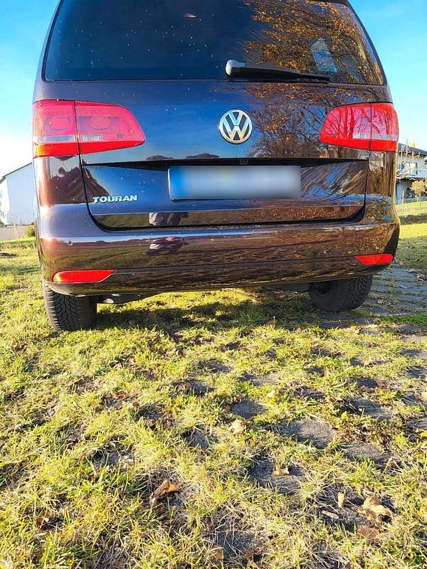Gebraucht VW Touran 140 PS (102 kW) 2013 Violet Van / Kleinbus