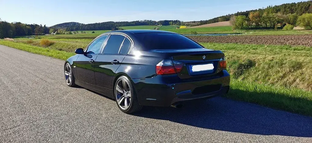 Gebraucht BMW 320 Performance 177 PS (130 kW) 2008 Schwarz Limousine