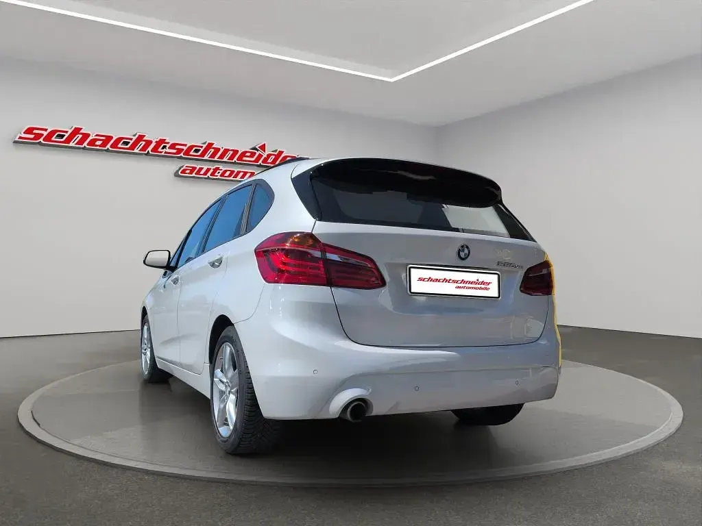 Gebraucht BMW 225 Advantage 136 PS (100 kW) 2020 Weiß Kombi