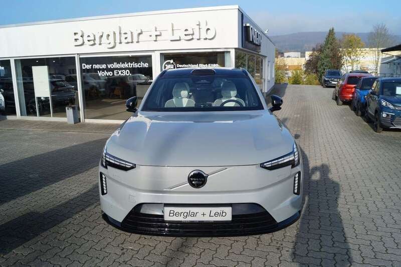 Vapour grey Gebraucht 2025 Volvo EX90 Ultra SUV | 89.990 € (Superpreis) - Bild 1/4