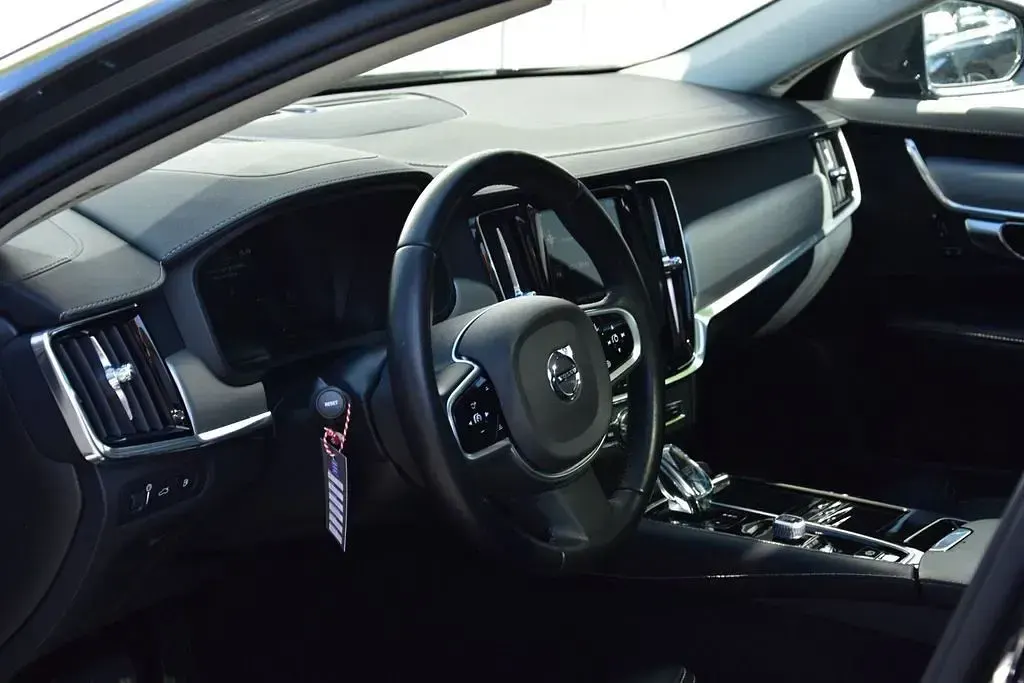 Gebraucht Volvo V90 Inscription 303 PS (222 kW) 2019 Grau Kombi