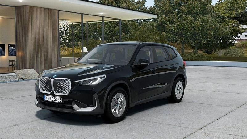 Schwarz Neu 2025 BMW iX1 SUV | 39.749 € - Bild 1/4