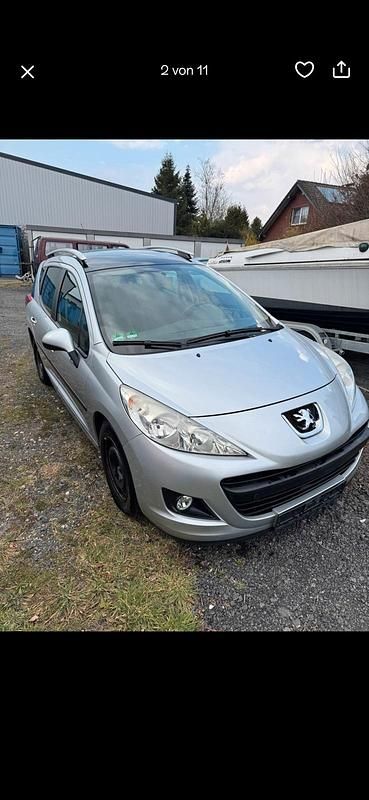 Gebraucht Peugeot 207 90 PS (66 kW) 2009 Silber Kombi