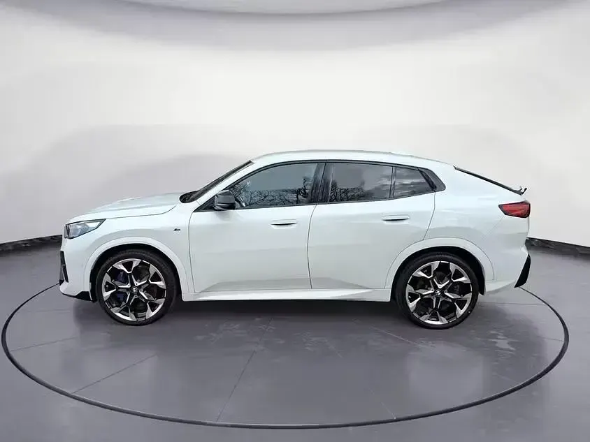 Gebraucht BMW X2 Performance 300 PS (220 kW) 2025 Weiß SUV