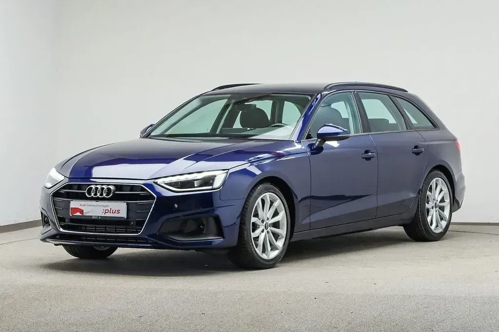 Gebraucht Audi A4 Performance 150 PS (110 kW) 2023 Navarrablau metallic (metallic) Kombi
